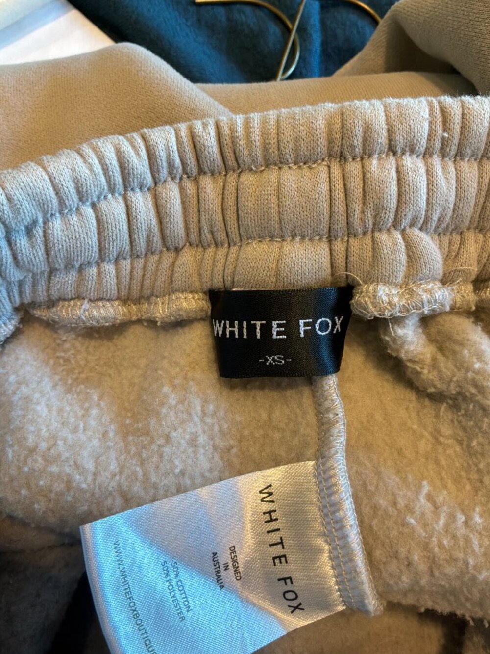 Offstage sweatpants Moon Vol. 3 White Fox Boutique size XS - Picture 6 of 8